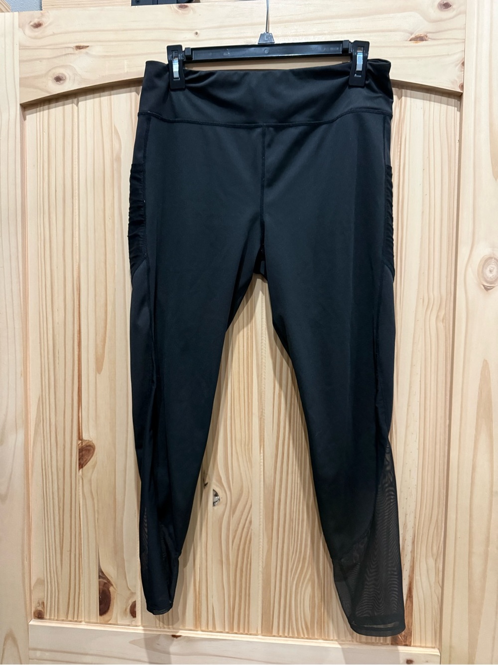 Women's WalkPop Black Workout Leggings with Mesh Panel, Size XL